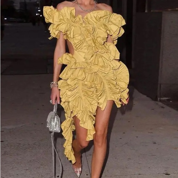 Elegant Ruffle Statement Mini Dress – Off-Shoulder Layered Halter Cocktail Dress - Picture 6 of 13